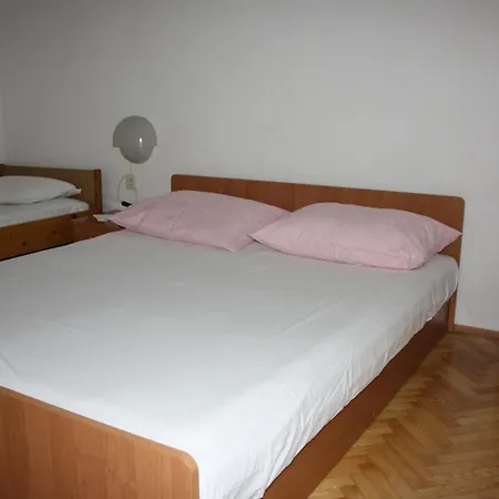 Appartement With A Parking Space Mandre, Pag - 11239 *