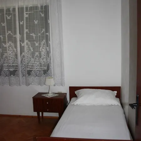 Apartamento With A Parking Space Mandre, Pag - 11239 *