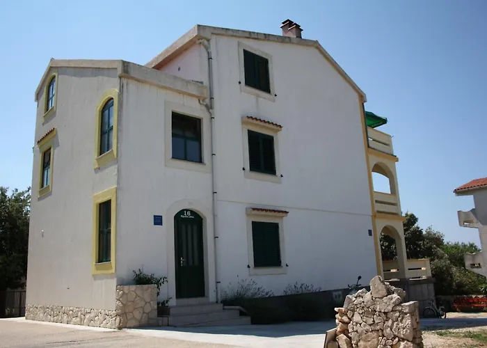 With A Parking Space Mandre, Pag - 11239 * Kolan